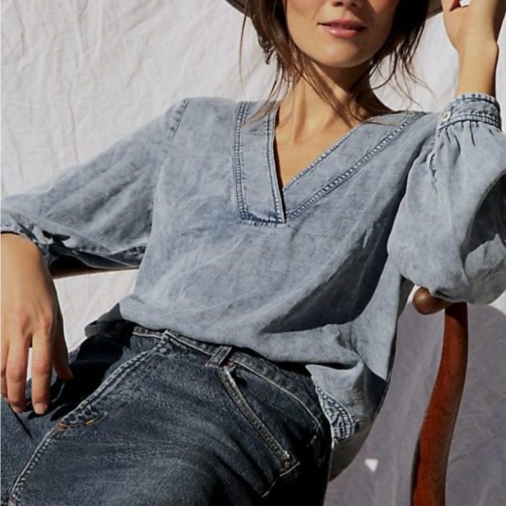 Anthropology Pilcro and the Letterpress Blue V-Neck Long Sleeve Blouse Size L
